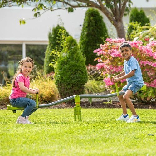 Spinning seesaw with 360 - with,