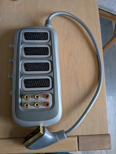 Way switchable scart switch - way,