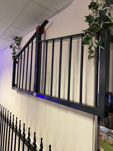Metal railings - metal,