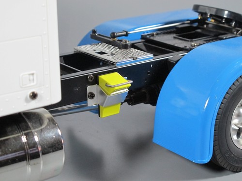 Wheel tire chock - chock, block