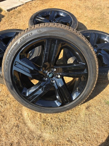 Land rover discovery 5 - 22",