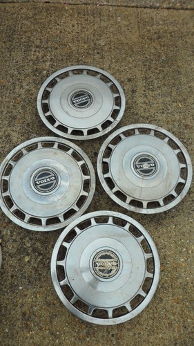 Vintage volvo metal - volvo,