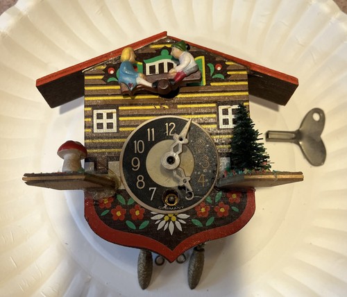 Vtg mini cuckoo clock - mini,