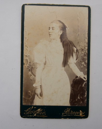 Cdv pretty girl - a,