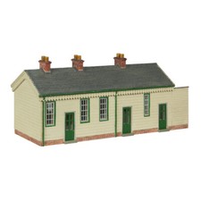 Bachmann 44-0187A Scenecraft S&DJR Wooden Station Green/Cream (Pre-Built)