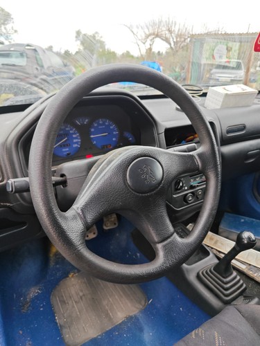 Peugeot 106 rallye steering