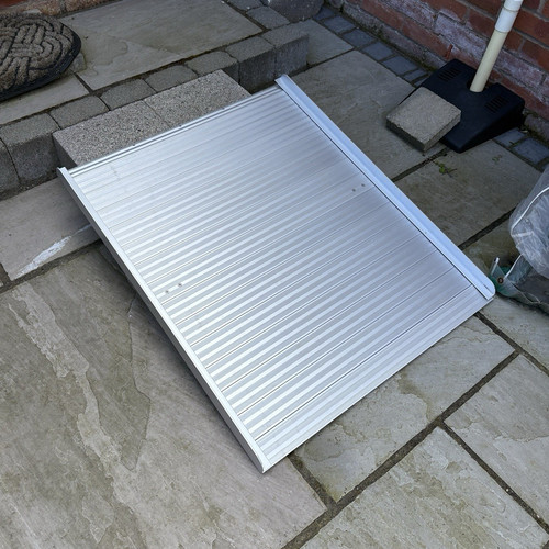 Silver aluminium tri fold - x, tri-fold