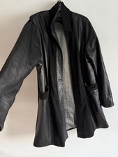 WOODLAND BLACK LONG SLEEVE