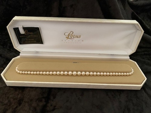 Vintage lotus graduated - lotus,