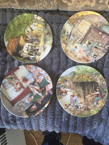 Royal doulton bone china set - royal,