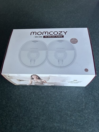 Momcozy breast pump - breast,