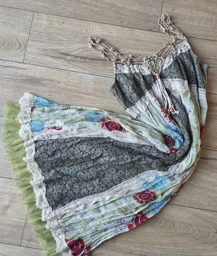 Per una bohemian crochet lace - una,