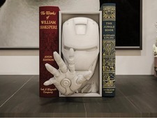 Iron Man Book Nook –