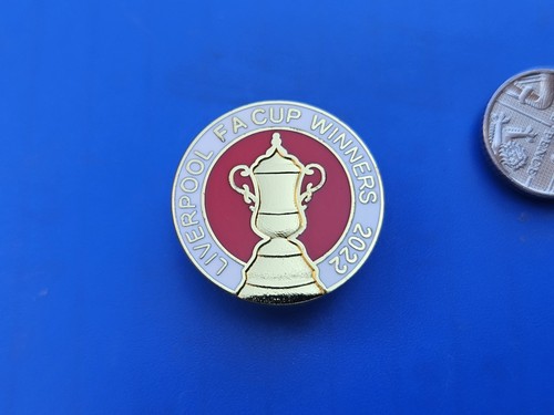 Liverpool pin badge - fc,
