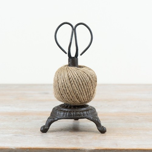 Cast iron string and - , scissors