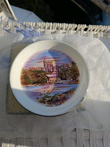 Fine bone china commemorative - fine,