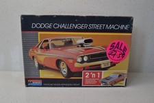 MONOGRAM #2729 DODGE CHALLENGER STREET MACHINE MODEL KIT 1:24 COMPLETE