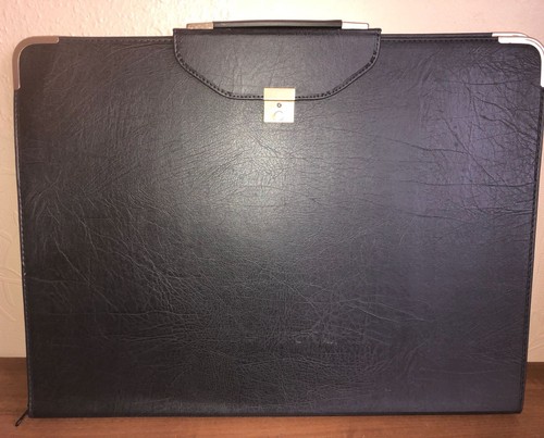 Art portfolio folder - art,