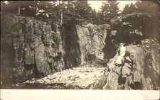 RPPC Edwardian woman ~rock