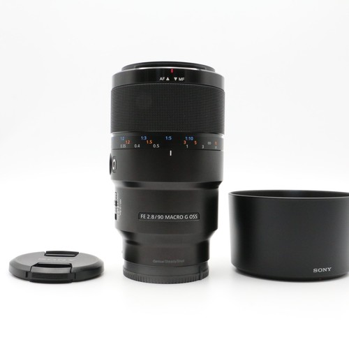 Sony 90mm macro g oss - f/2.8,