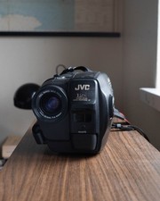 Working JVC GR-AX200E Camcorder Vintage Video Camera