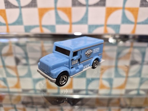 Matchbox international armored - matchbox,