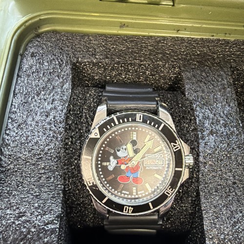 Seiko diver mickey mouse - mickey,