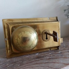 VINTAGE RECLAIMED BRASS YALE? RIM LOCK & PAIR OF BRASS DOOR KNOBS FANTASTIC 