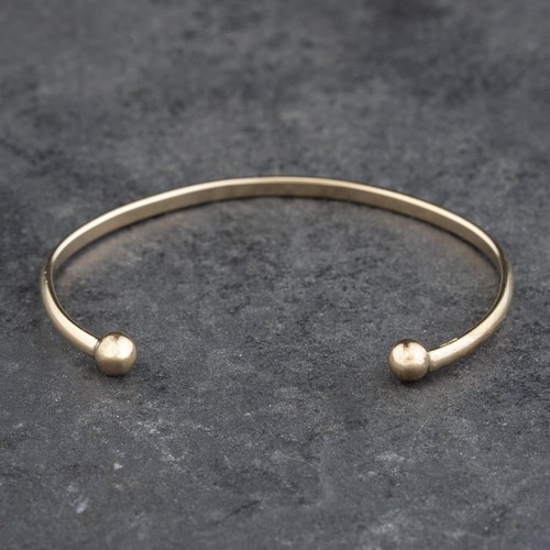 Second hand 9ct yellow gold - second,