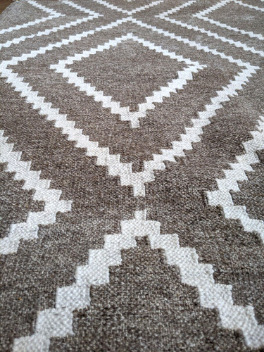 Large 305x244cm geometric - 305x244cm,