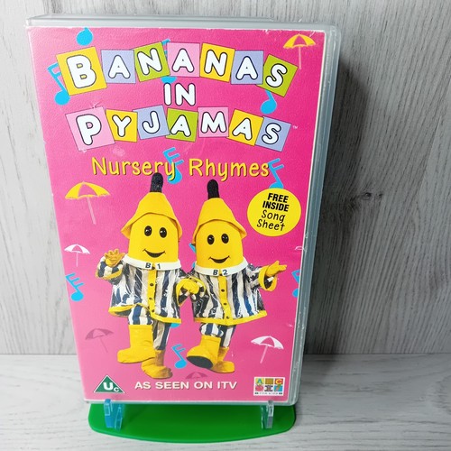 Bananas pyjamas nursey - bananas,