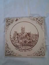 Wells Cathedral Tile. Teapot