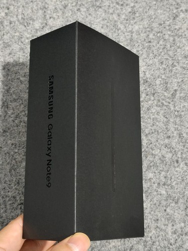 Boxed samsung galaxy - boxed,