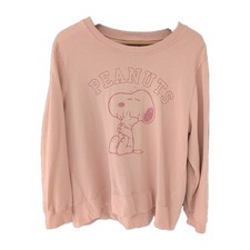 TU Peanuts Snoopy Sweatshirt