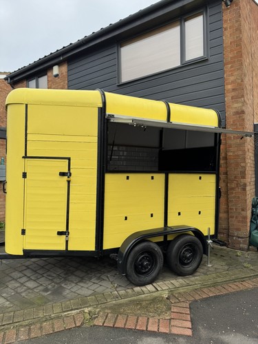 Horsebox conversion catering - horsebox,