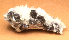 Sphalerite on Needle Quartz