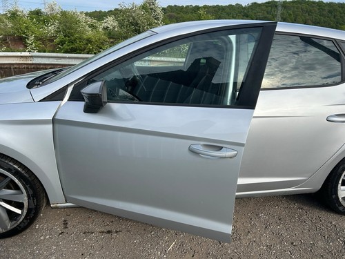 Complete passenger front door - complete,