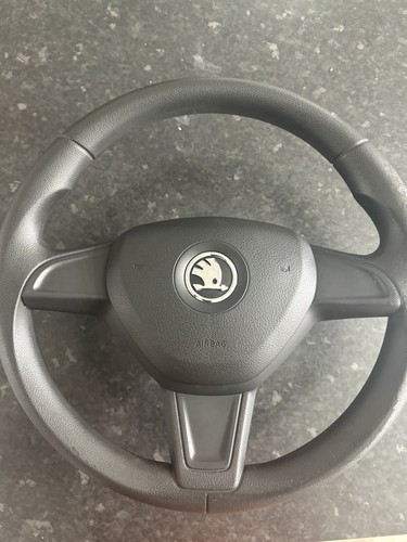 Skoda rapid steering - skoda, wheel