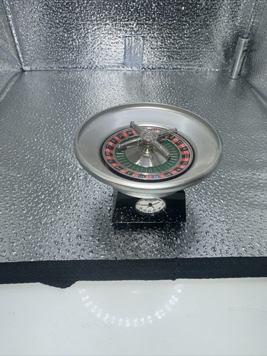 Bnwt miniature clock roulette - bnwt,