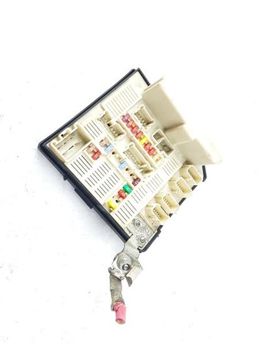 2008 renault megane - renault, fuse