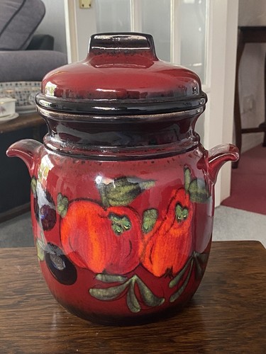 Vintage red fruit - fruit, theme