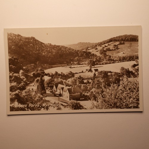 Tintern parva village - parva,