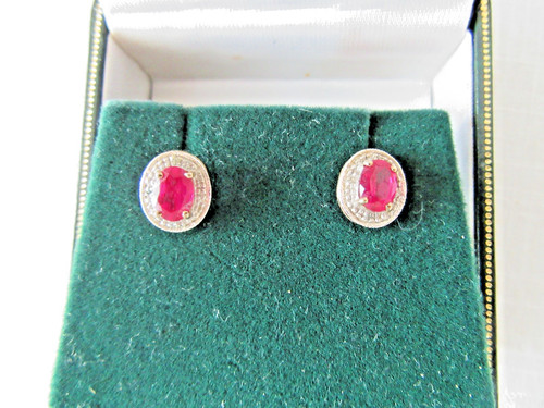 9ct gold ruby - /diamond, oval