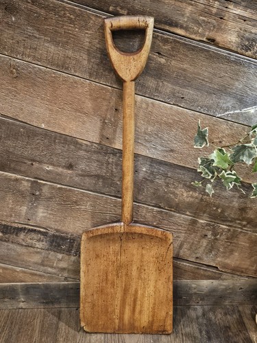 Antique wooden grain - wooden, shovel