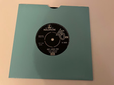 The Beatles - She Loves