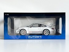 Super Rare 1:18 AUTOart Porsche 997 911 GT3 RS 4.0 White in Mint Condition!!
