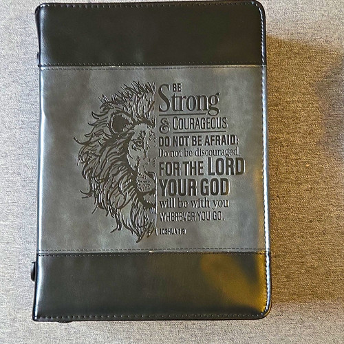 Black leather zippered bible - zippered,