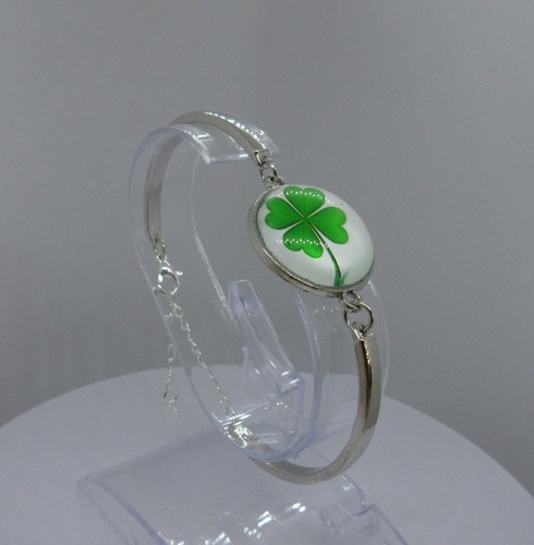 Four leaf clover glass - leaf,