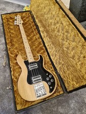 Peavey T-40 Bass Guitar with Original Hard Case Great Condition Vintage 1970s