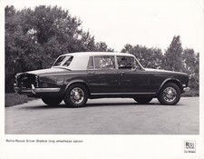 ROLLS ROYCE SILVER SHADOW LONG WHEELBASE SALOON PERIOD PHOTOGRAPH.